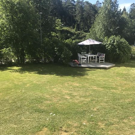 Lyckhus Vila Ljungskile Exterior foto