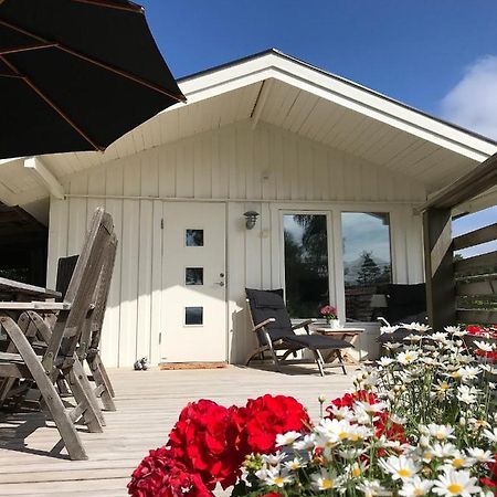 Lyckhus Vila Ljungskile Exterior foto