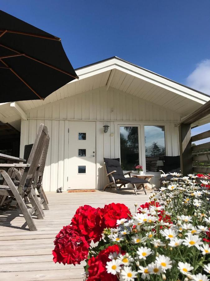 Lyckhus Vila Ljungskile Exterior foto
